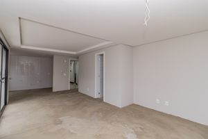 Image 3 - 748730