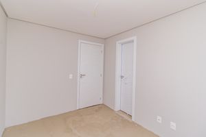 Image 14 - 748730