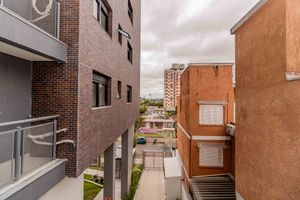 Image 34 - 748730