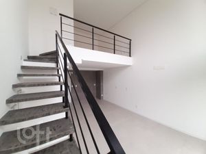 Image 20 - 748802