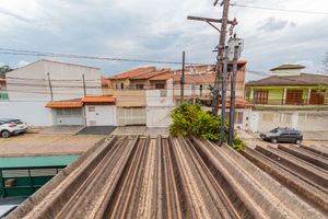 Image 33 - 748884