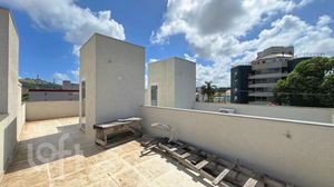 Image 41 - 749072