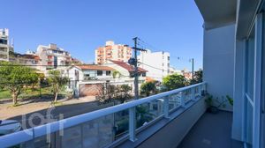 Image 4 - 749091