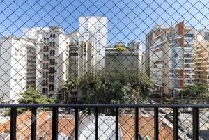 Image 15 - 749129