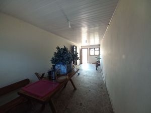 Image 10 - 749141