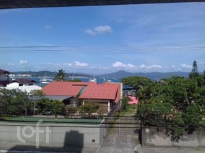 Image 1 - 749151
