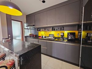 Image 3 - 749152