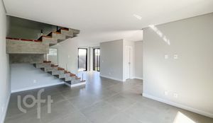 Image 4 - 749178
