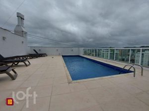 Image 10 - 749220