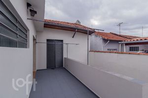 Image 36 - 749300