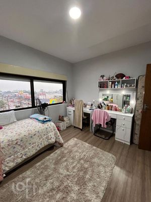 Image 14 - 749469