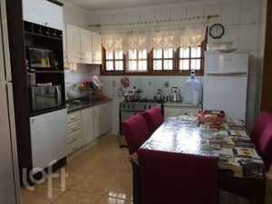 Image 3 - 749472