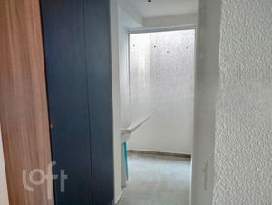 Image 11 - 749482