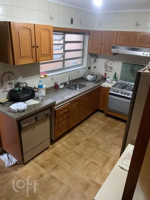 Image 1 - 749675