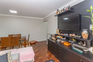 Image 4 - 749770