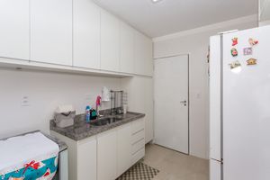 Image 33 - 749770