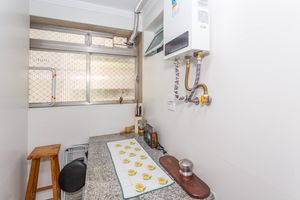 Image 37 - 749770