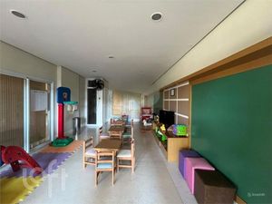 Image 22 - 749791