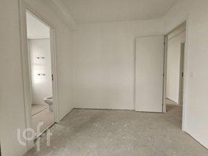 Image 5 - 749959
