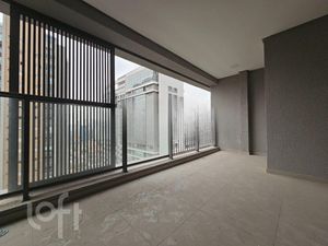 Image 17 - 749959