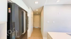 Image 32 - 750200