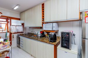 Image 39 - 750207