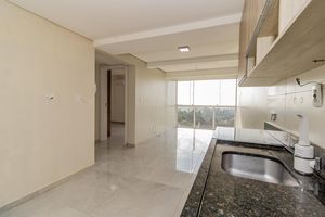 Image 18 - 750471