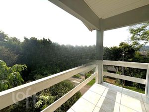 Image 15 - 750648