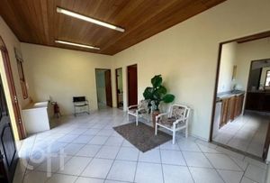 Image 3 - 750944