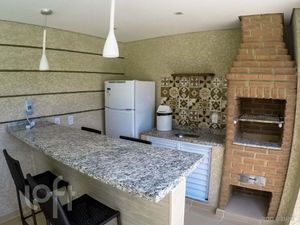 Image 21 - 751333