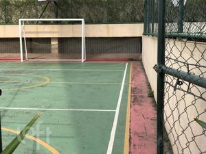 Image 12 - 751473