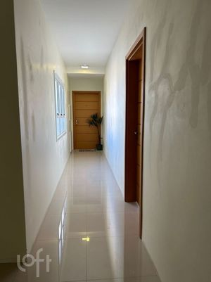 Image 9 - 751573