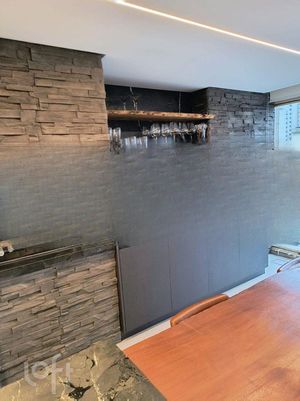 Image 3 - 751874