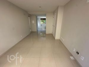 Image 9 - 752152