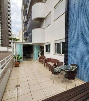 Image 17 - 752162