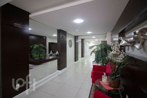 Image 11 - 752272