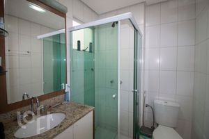 Image 9 - 752272
