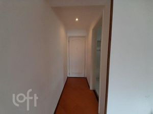 Image 34 - 752504