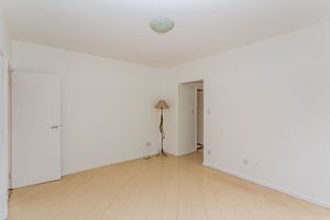 Image 3 - 752672