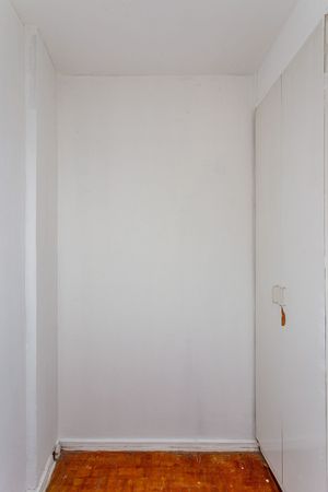 Image 29 - 752672