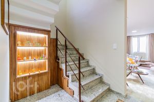 Image 14 - 752808