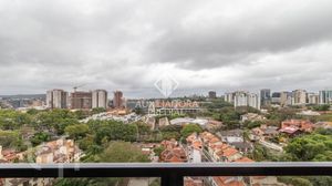 Image 10 - 752825