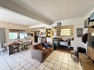 Image 9 - 753067