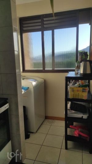 Image 8 - 753187