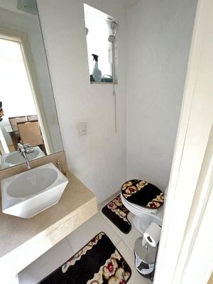Image 9 - 753240