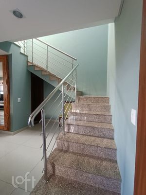 Image 4 - 753318