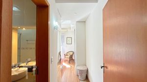 Image 19 - 753401
