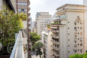 Image 21 - 753617