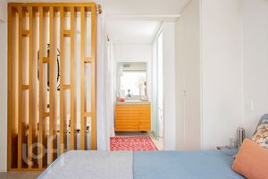 Image 18 - 753617