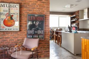 Image 9 - 753617